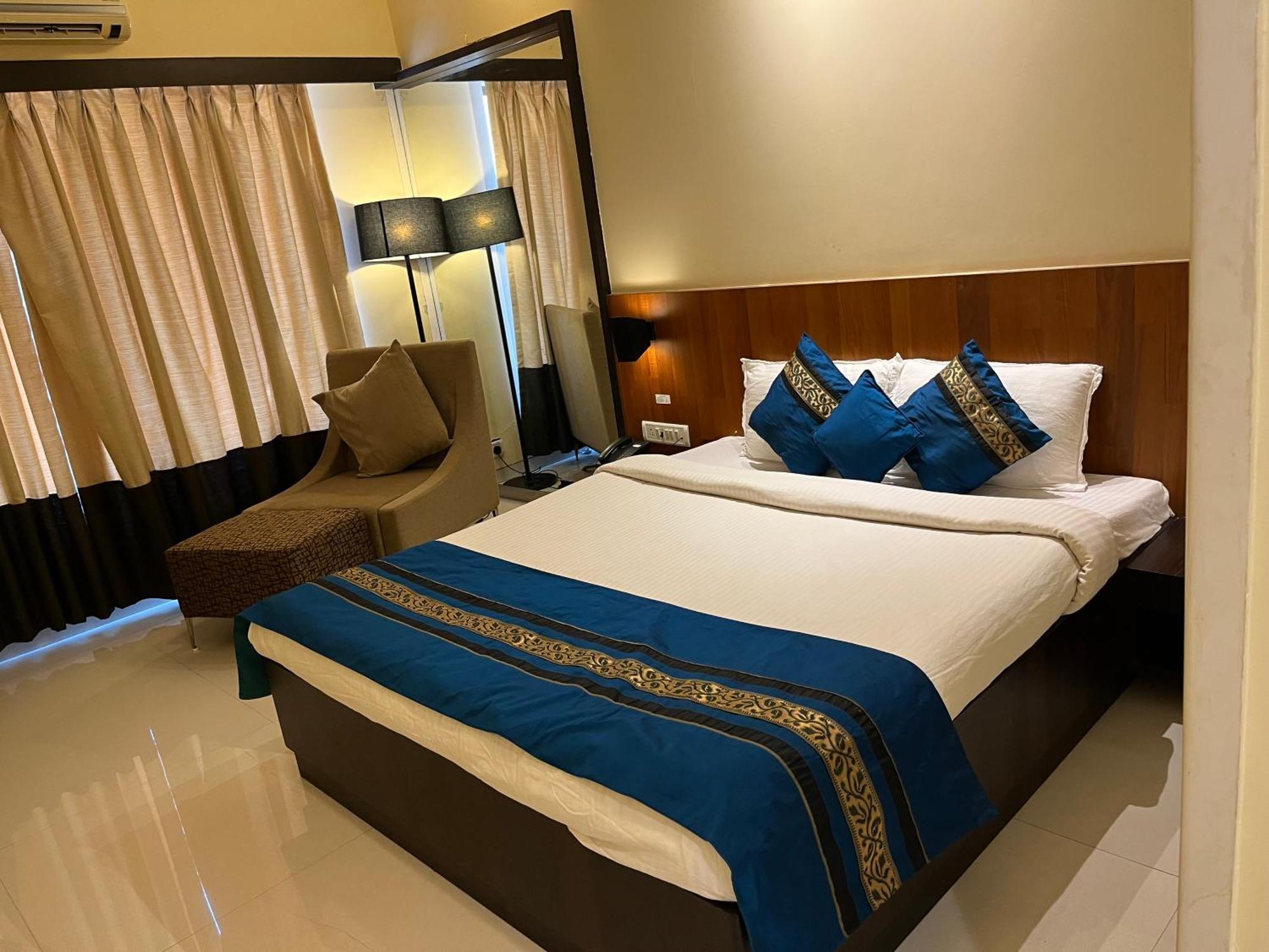 Hotel Landmark Ratnāgiri 外观 照片