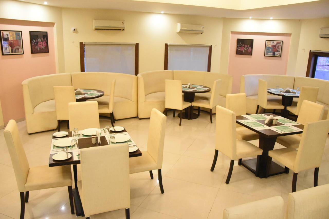 Hotel Landmark Ratnāgiri 外观 照片