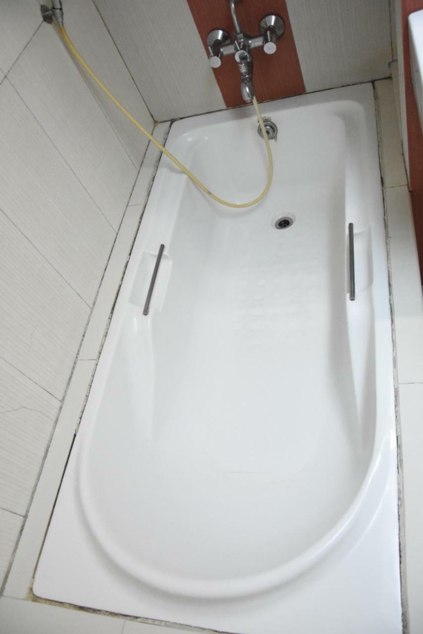Hotel Landmark Ratnāgiri 外观 照片