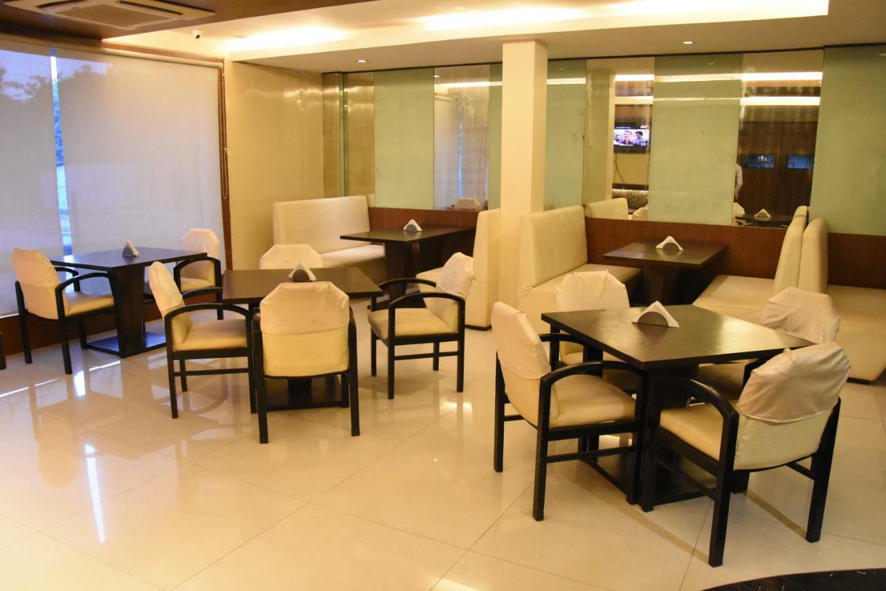 Hotel Landmark Ratnāgiri 外观 照片