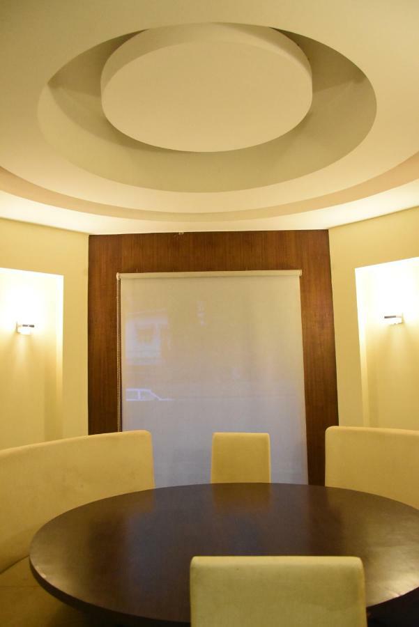 Hotel Landmark Ratnāgiri 外观 照片