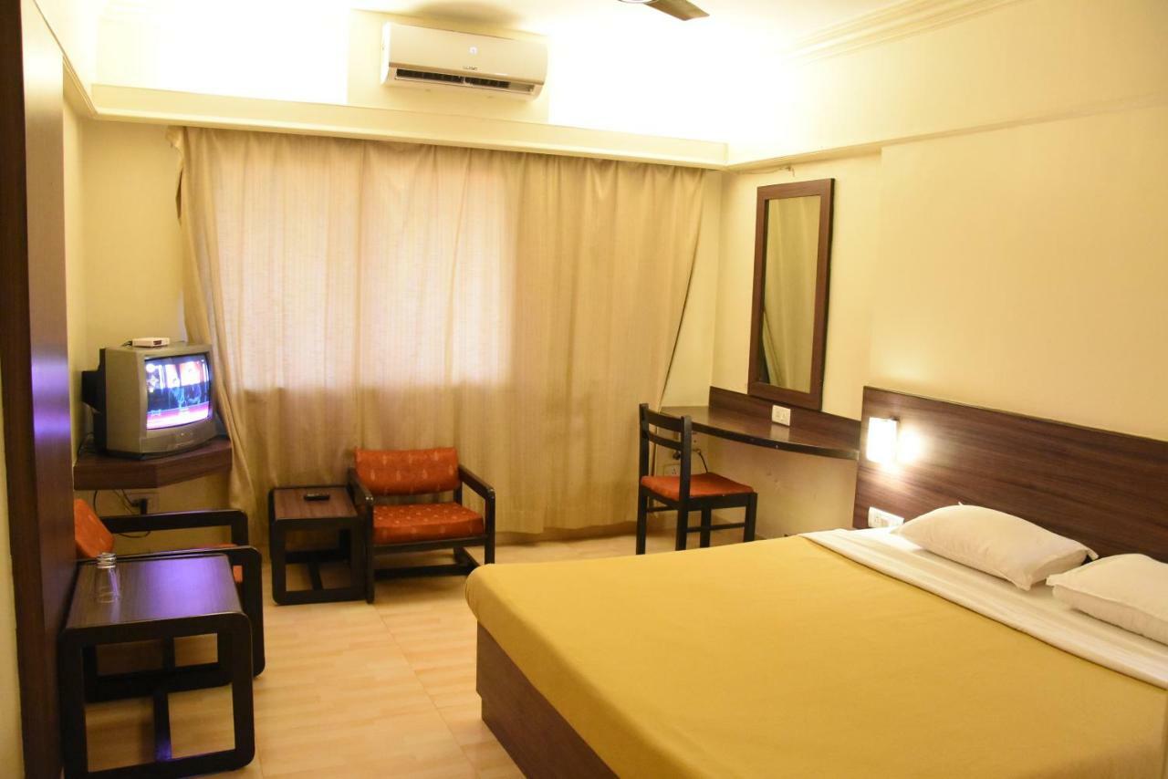 Hotel Landmark Ratnāgiri 外观 照片