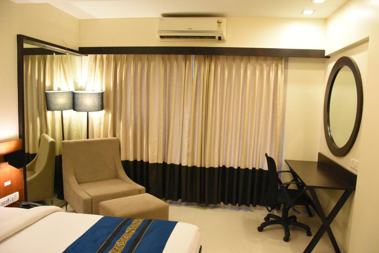 Hotel Landmark Ratnāgiri 外观 照片
